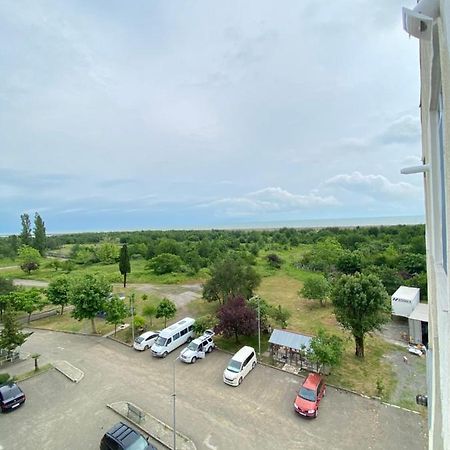 Апарт Отель Pʼotʼi Extérieur photo